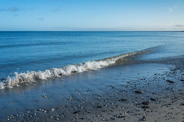 Uitzicht Blauwe Oostzee Met Witte Golf — Stockfoto