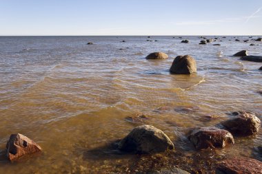  bulutlu bir günde Baltık Denizi.