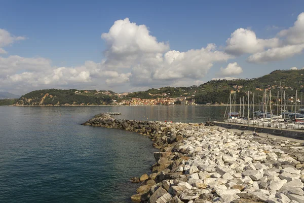 Travel to the Lerici. — Stock Photo, Image