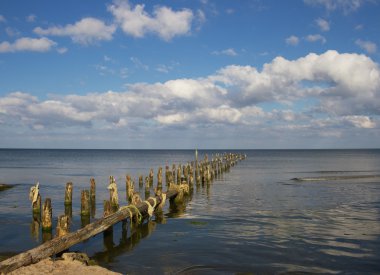Kırık iskelesi sahil '.