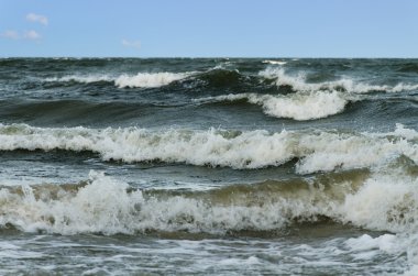 fırtınalı Baltık Denizi.