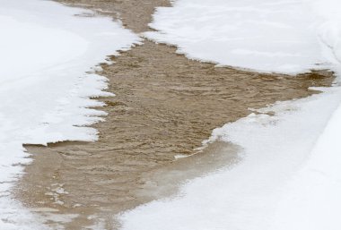 küçük Nehri'nin ağzında.