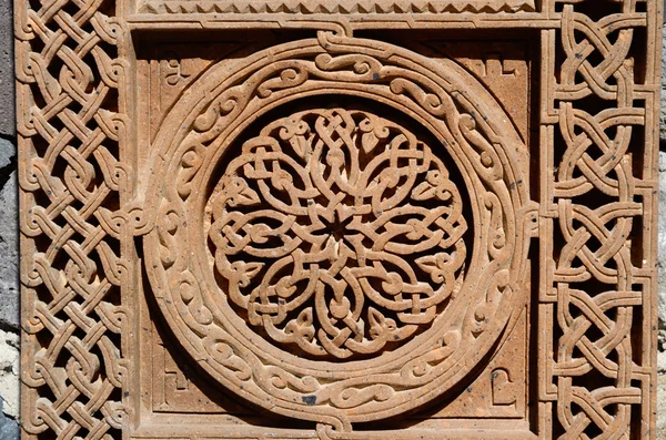 Ornamental knotworks of armenian cross stones - khachkars,medieval christian art,unesco world heritage site — Stock Photo, Image