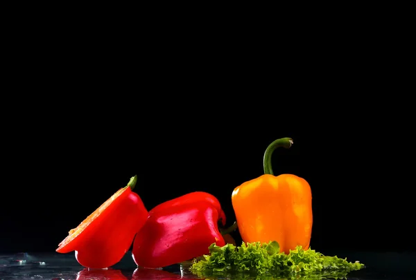 Fresh water splash on red sweet pepper — Stock Photo, Image