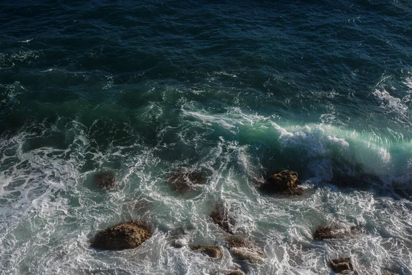 Ocean Wave Background Breaking Sea Water Rocky Shore Rough Seas — Stock Photo, Image