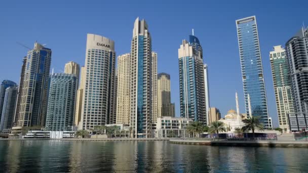 Dubai Verenigde Arabische Emiraten 2021 Dubai Marina Skyline Met Marina — Stockvideo