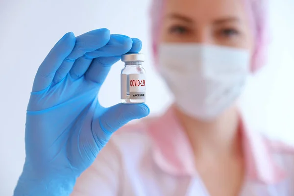 Médica Fêmea Segurando Seringa Vacina Cuidados Saúde Conceito Médico Hora — Fotografia de Stock
