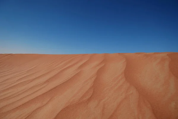 Закат Над Песчаными Дюнами Пустыне Город Призрак Аль Мадам Находится — стоковое фото