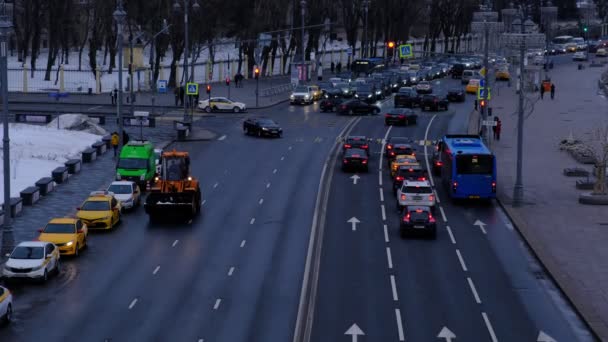 Moskou Rusland 2021 Bovenstaand Zicht Het Verkeer Nabij Het Kremlin — Stockvideo