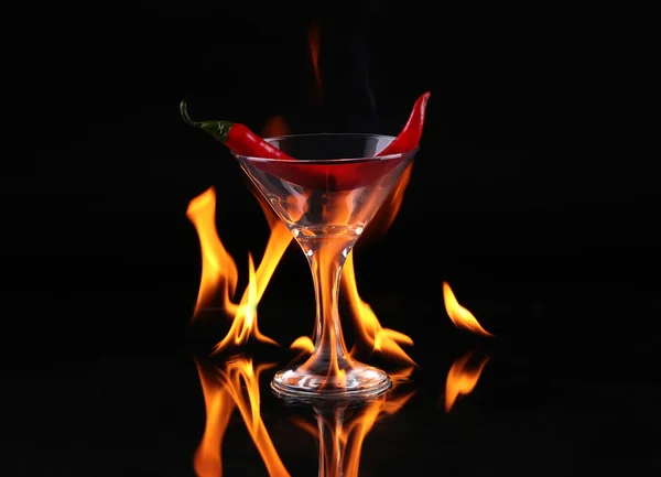 Flaming cocktail over black — Stock Photo, Image