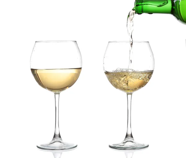 WHITE wine swirling in a goblet wine glass, isolated on a white — Stock Photo, Image