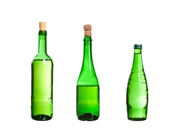 Tiga botol kosong yang tak berlabel diisolasi pada latar belakang putih — Stok Foto