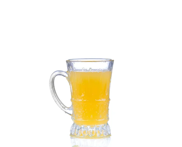 Copo de suco de laranja isolado no fundo branco . — Fotografia de Stock