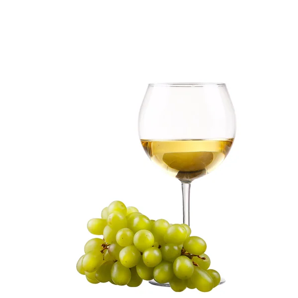 Bodega con vino blanco y uva sobre blanco — Foto de Stock