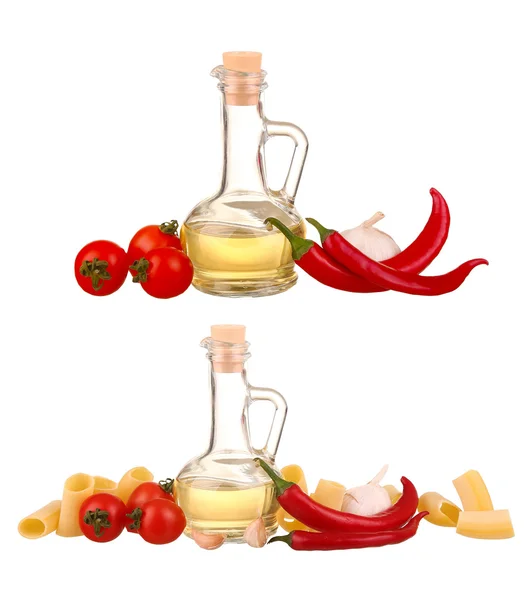 Colagem Ingredientes para massas. Espaguete, cherie, pimenta, óleo, alho isolado em branco — Fotografia de Stock
