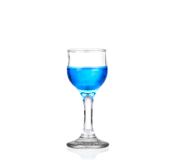 Blauer Cocktail-Drink auf weißem Hintergrund — Stockfoto
