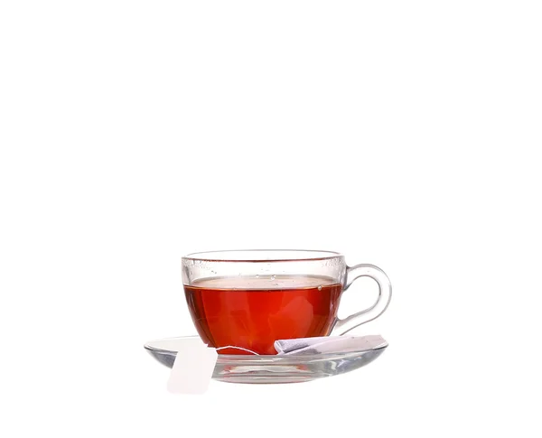 Té en taza de vidrio aislado sobre fondo blanco — Foto de Stock