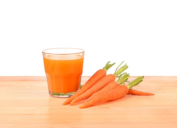 Hälsosam mat - morötter och morötter juice — Stockfoto