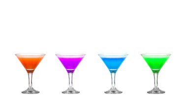 Renkli kokteyller ile dört martini bardak - hurray !!