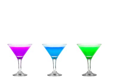 Üç martini gözlük ile çok renkli kokteyller - Şerefe!!