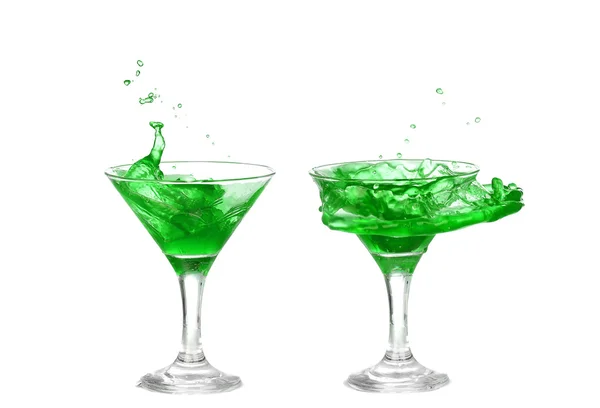 Collage aus grünem Cocktail mit Spritzer isoliert auf weißem Hintergrund — Stockfoto