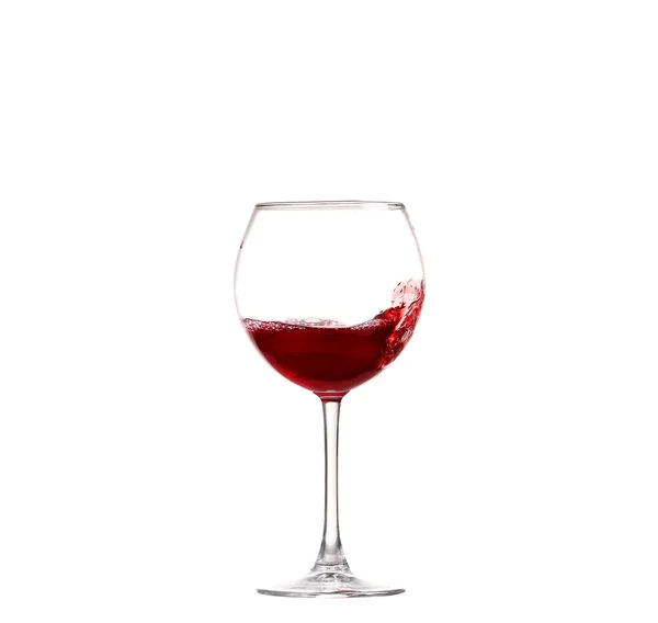 Weinsammlung - spritzender Rotwein im Glas. isoliert auf weißem Hintergrund — Stockfoto