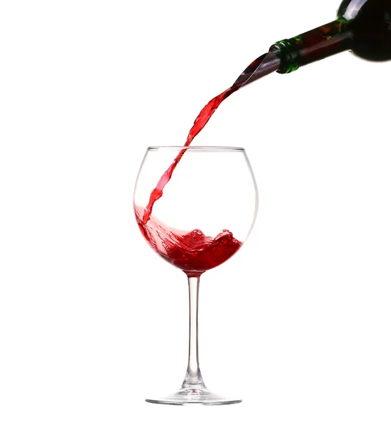 Coleção de vinhos - Espalhando vinho tinto em um copo. Isolado em fundo branco e pourer — Fotografia de Stock