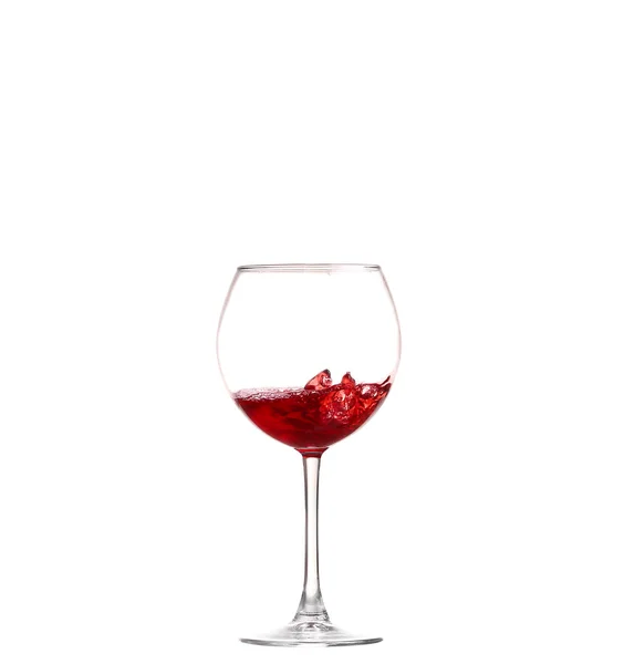 Collezione di vini - Spruzzare il vino rosso in un bicchiere. Isolato su sfondo bianco — Foto Stock