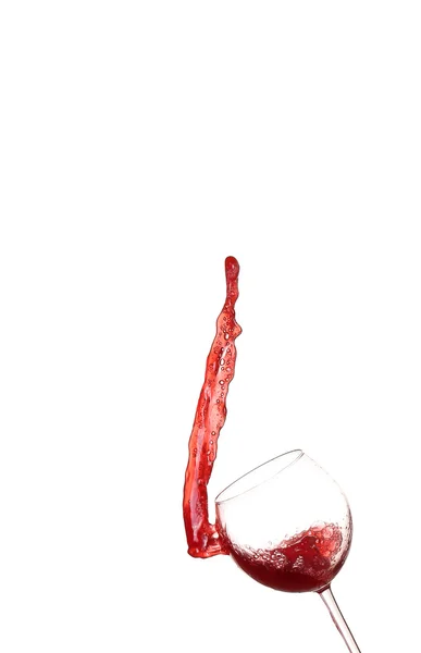 Vörös bor, fröccsenő, üvegből, elszigetelt fehér background — Stock Fotó