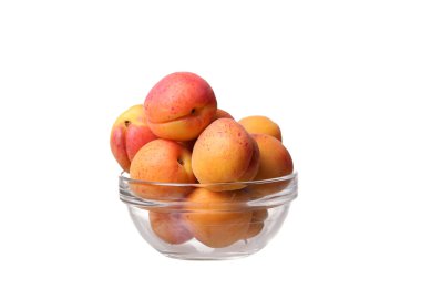 Kayısı. Grup üzerinde beyaz izole meyve.