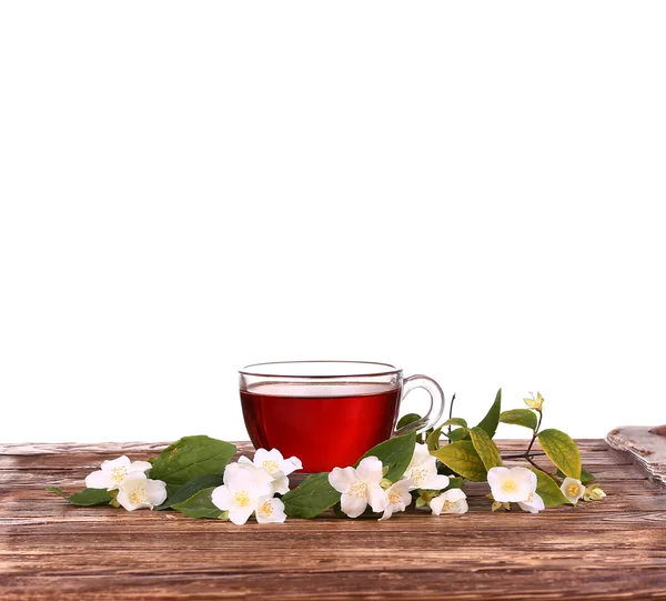 Kräutertee isoliert auf weißem Hintergrund — Stockfoto