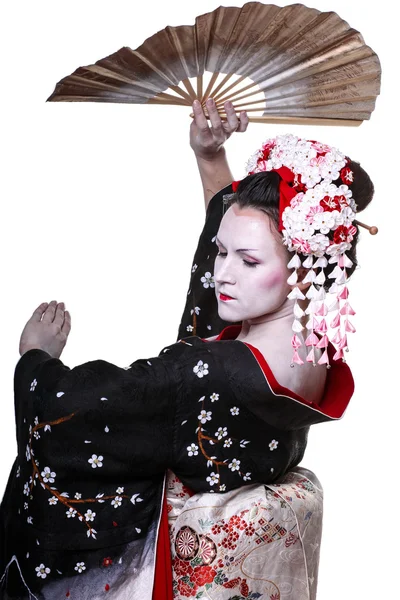 Joven bonita geisha en kimono con sakura y decoración —  Fotos de Stock