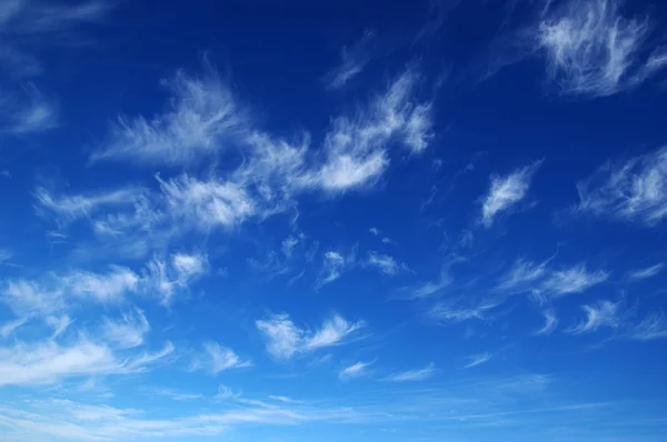Achtergrond van blauwe lucht — Stockfoto
