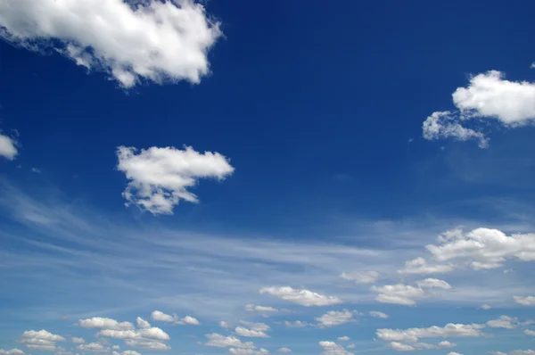 Bakgrund av blå himmel — Stockfoto