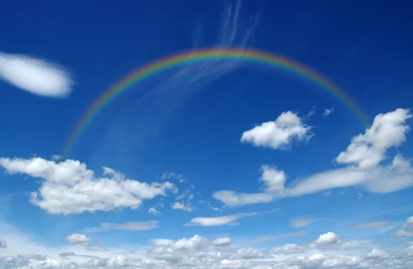 Arco-íris no céu — Fotografia de Stock