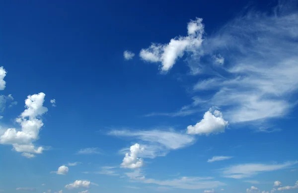 White clouds — Stock Photo, Image