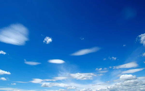 Nuages blancs — Photo