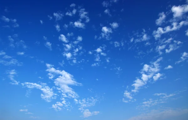 Nubes blancas —  Fotos de Stock