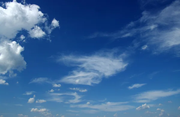 Nubes blancas —  Fotos de Stock