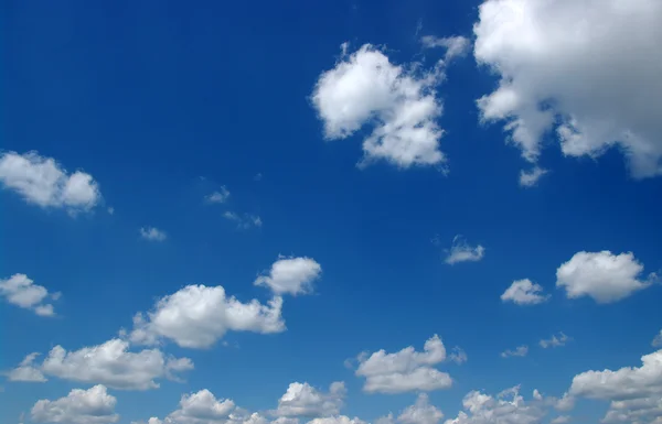 Tło błękitnego nieba — Zdjęcie stockowe