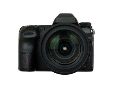 beyaz izole lense sahip dijital fotoğraf makinesi