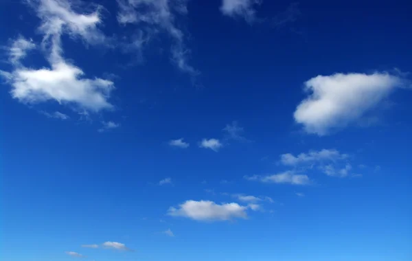 Blue sky and white clouds — Stock Photo, Image