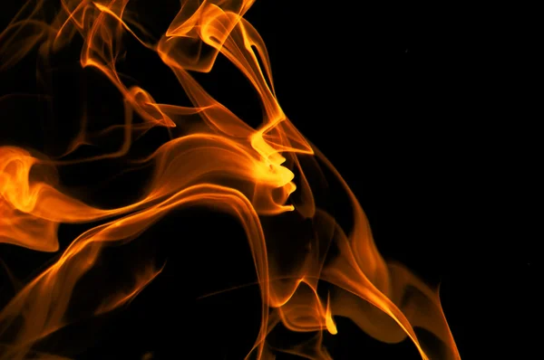 Tűz lángok a fekete — Stock Fotó