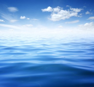 mavi deniz ve gökyüzü