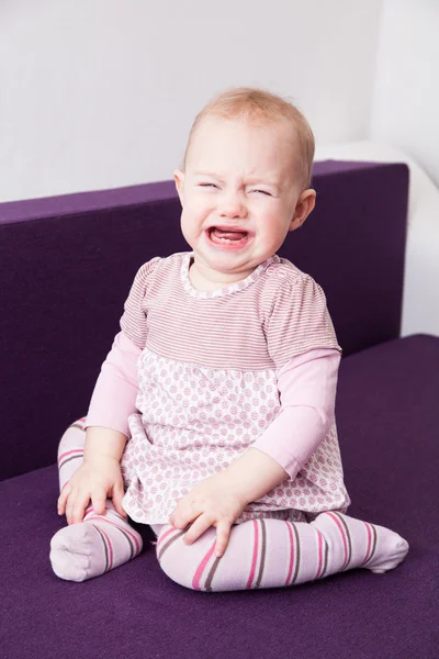 Crying baby girl — Stock Photo, Image