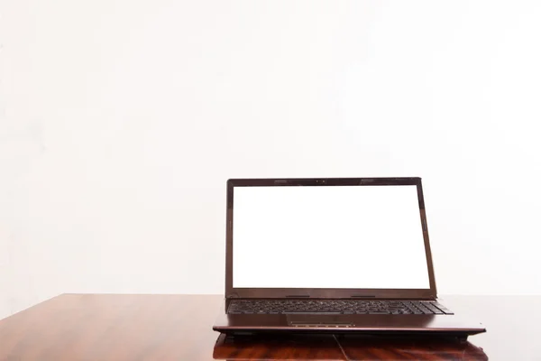 Open laptop with isolated screen — Stock Photo, Image