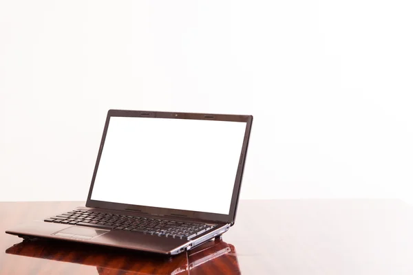 Open laptop with isolated screen — Stock Photo, Image