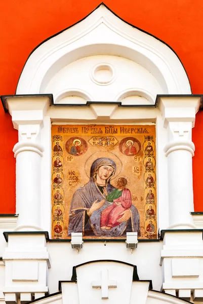Gate orthodox icon in the Iversky Monastery in the Novgorod regi — Stock Photo, Image