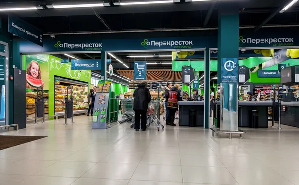 Interno del Perekrestok (Crossroad) Samara Store — Foto Stock