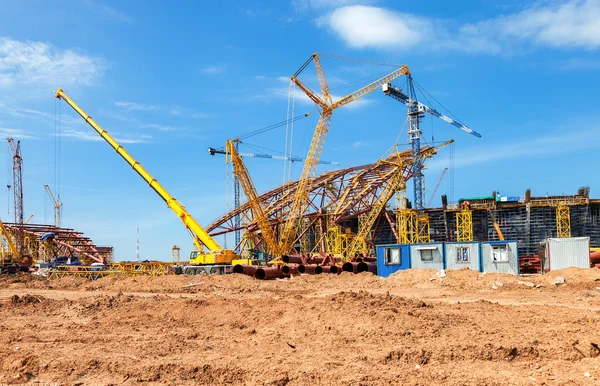 Construção de um estádio moderno para jogos de futebol Cosmos Arena — Fotografia de Stock